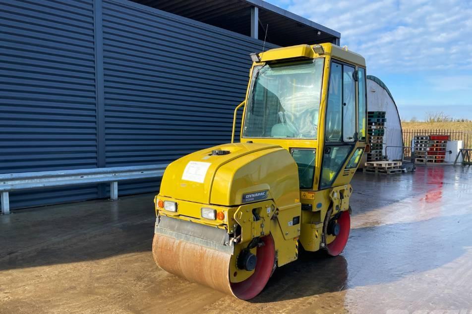 Cilindru lis - Dynapac CC1100