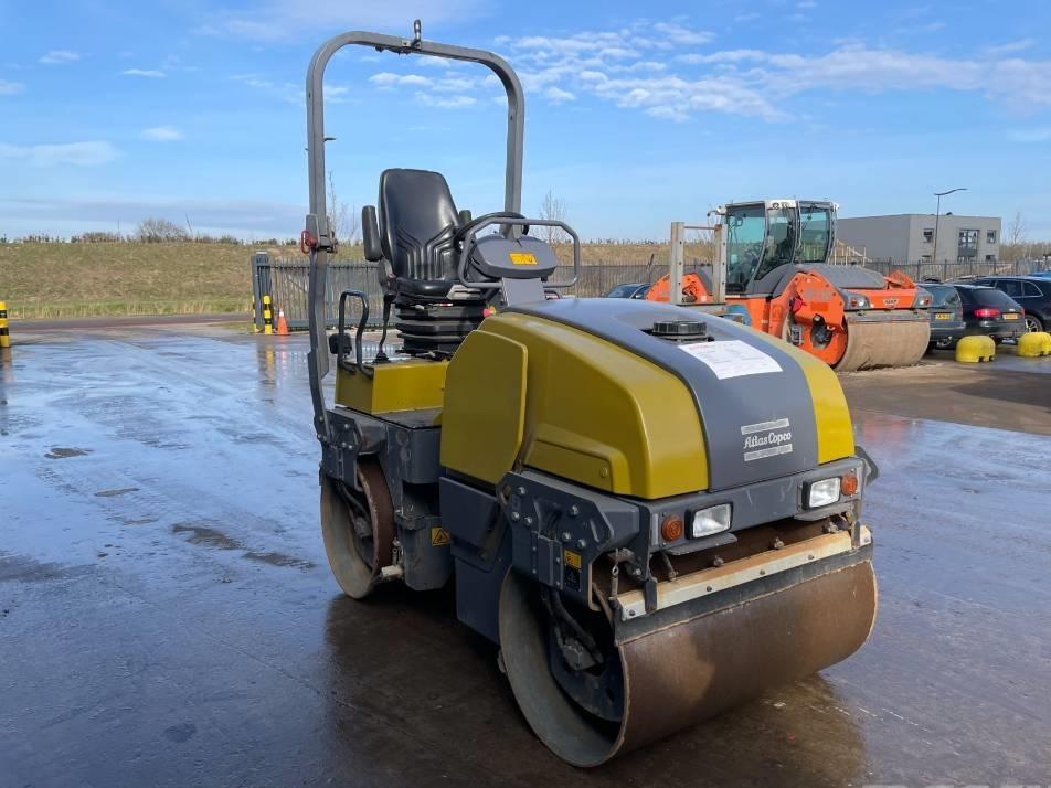 Cilindru lis - Dynapac CC1200