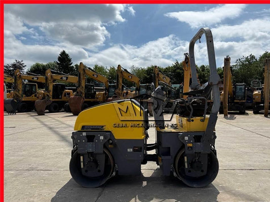 Cilindru lis - Dynapac CC1200