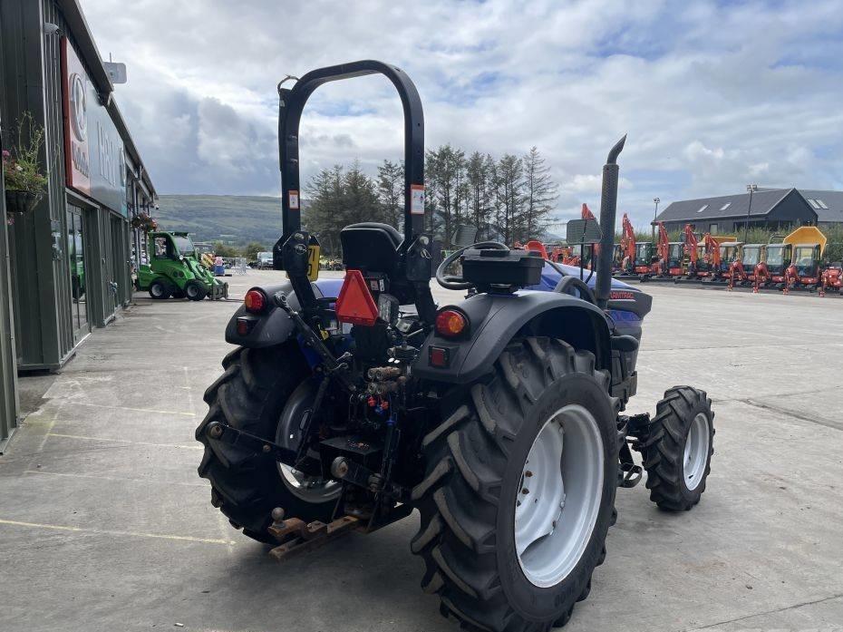Tractor - Farmtrac 6050E