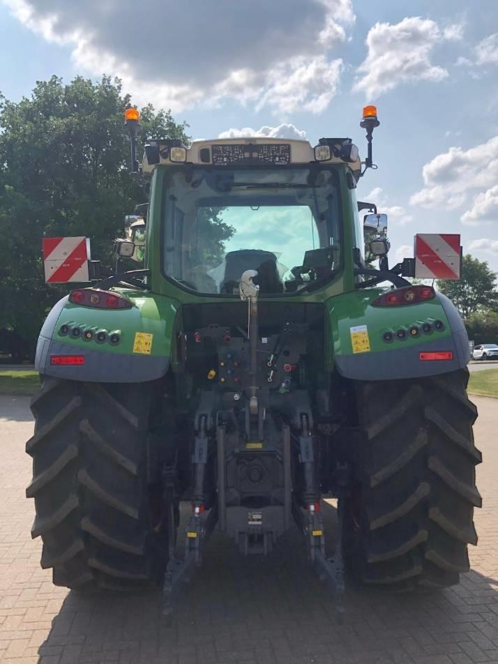 Tractor - Fendt 718 Vario