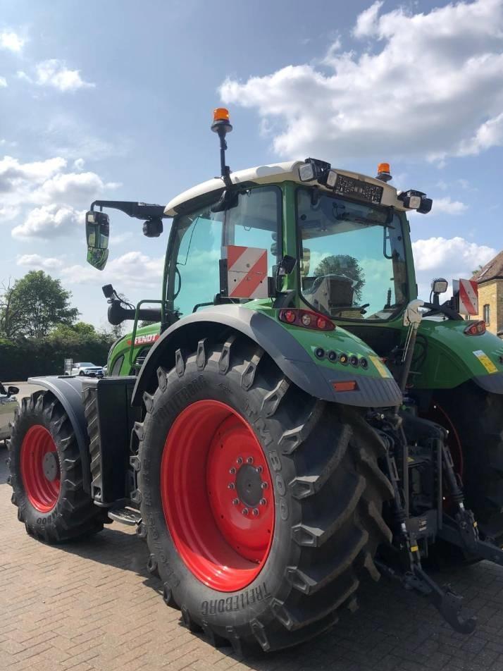 Tractor - Fendt 718 Vario