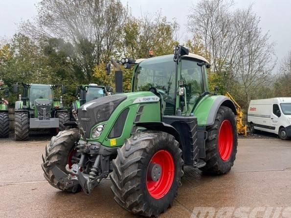 Tractor - Fendt 718