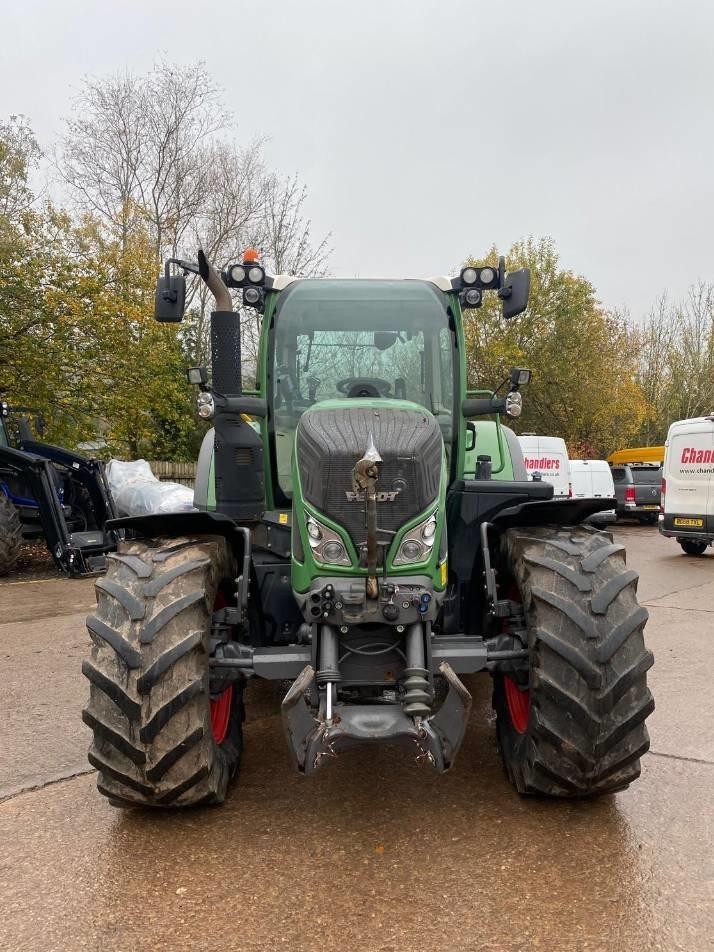 Tractor - Fendt 718