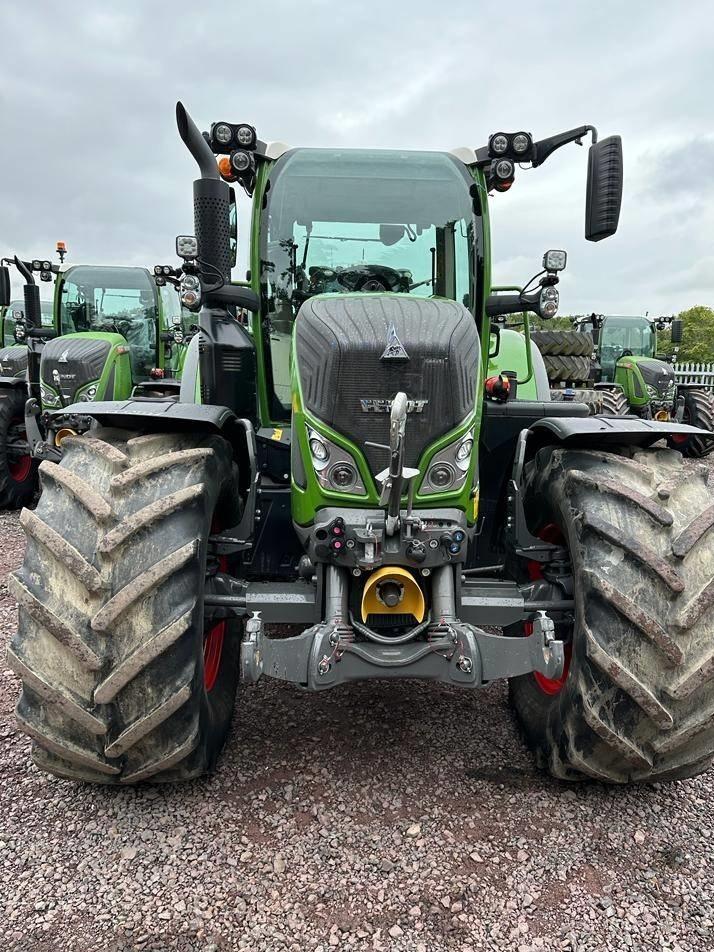 Tractor - Fendt 724 Profi Plus