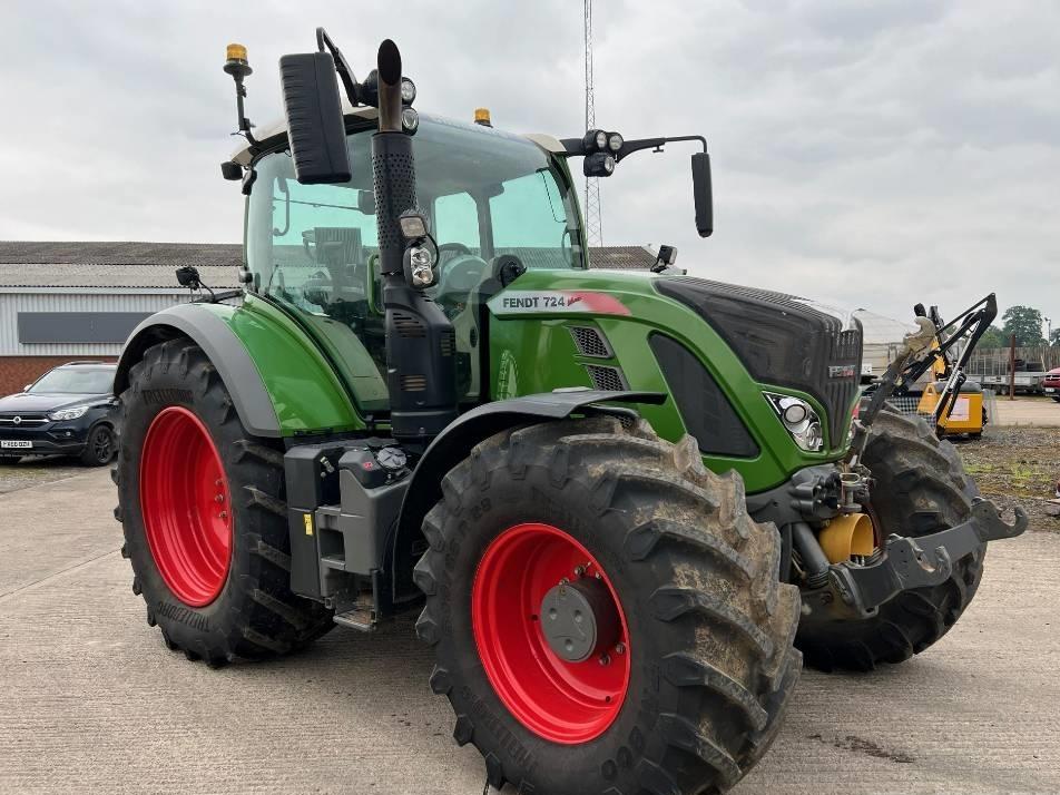 Tractor - Fendt 724 S4 Profi Plus