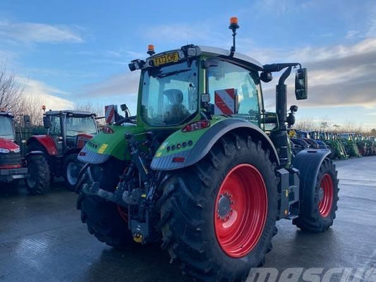Tractor - Fendt 724 Vario Profi Plus