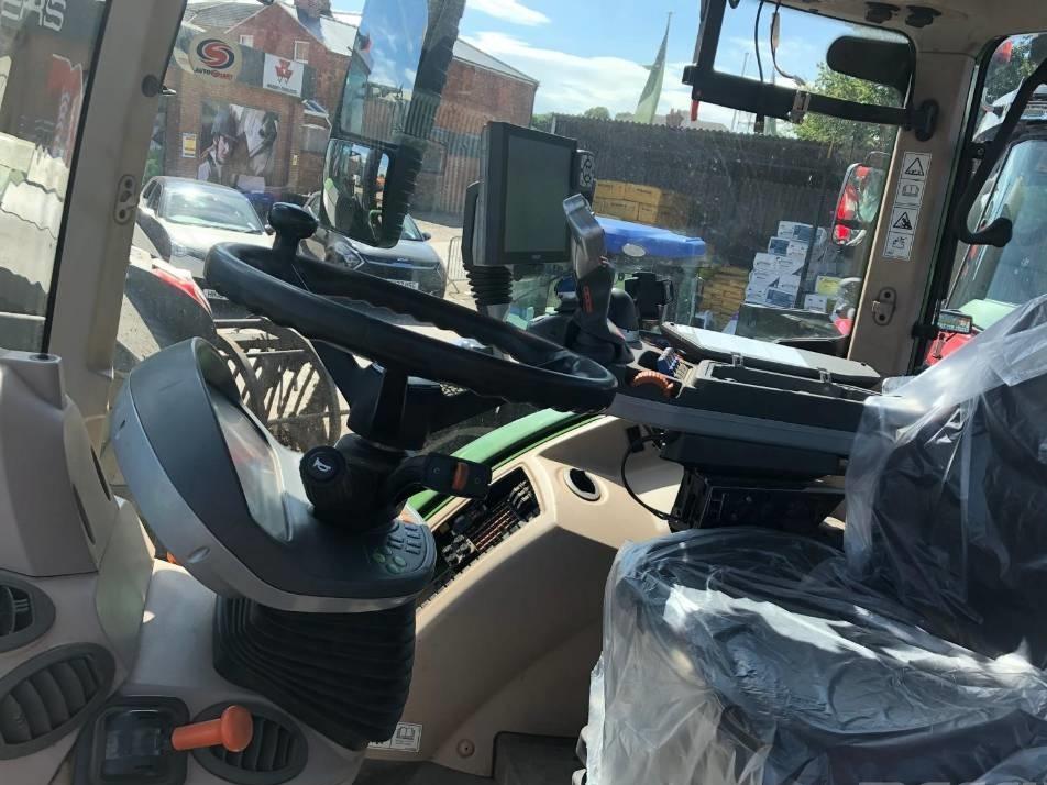 Tractor - Fendt 724 Vario S4