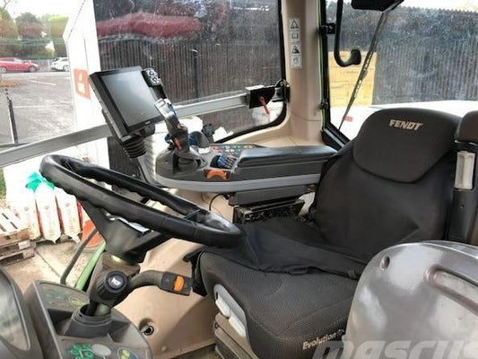 Tractor - Fendt 828 S4 Profi Plus