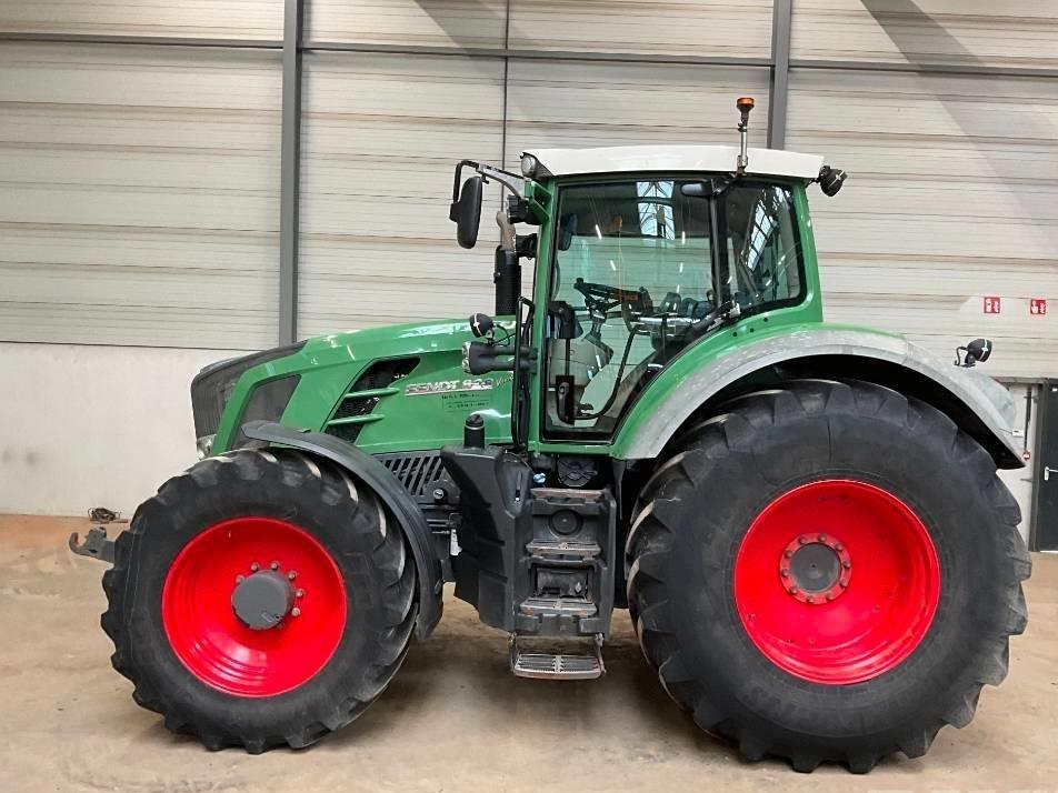 Tractor - Fendt 828 Vario TMS