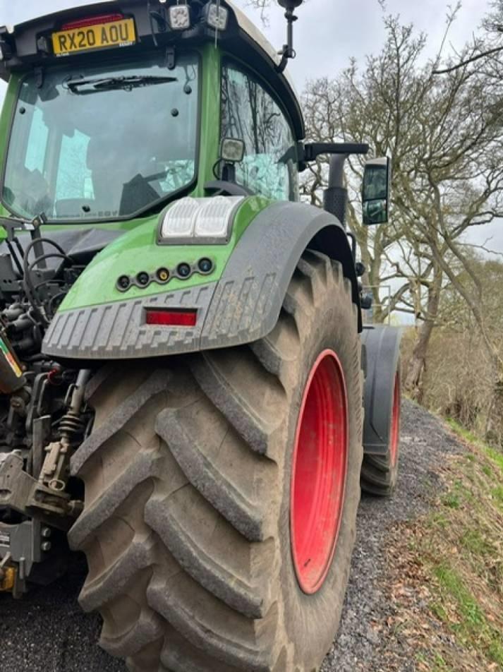 Tractor - Fendt 942