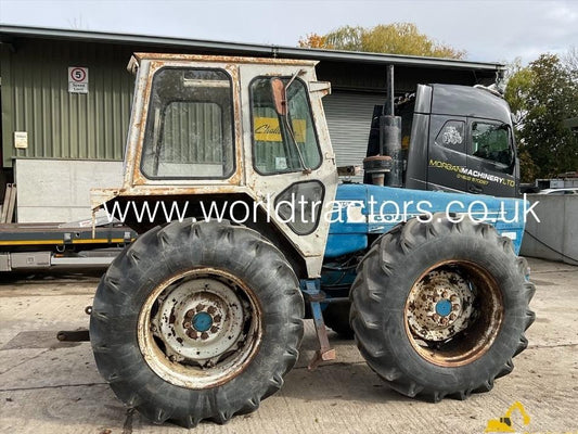 Tractor - Ford COUNTY 1164