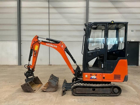 Miniexcavator - Hitachi ZX 19-6 powertilt