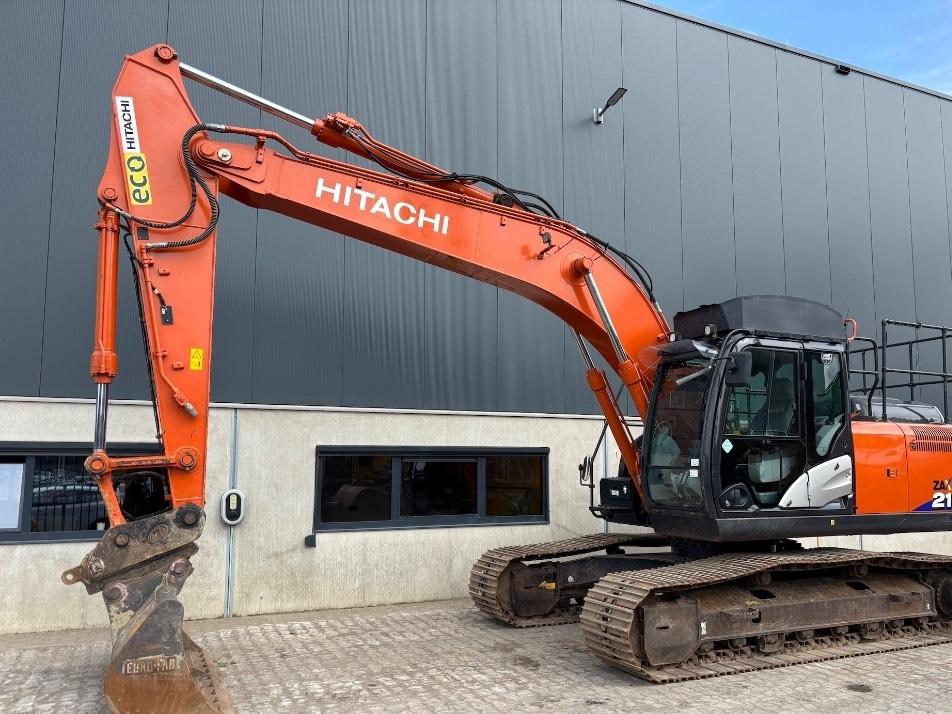 Excavator pe senile - Hitachi ZX 210 LC-6