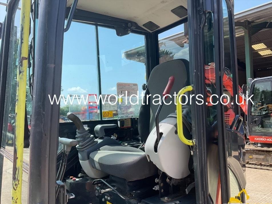 Miniexcavator - Hitachi ZX 26 U-5A