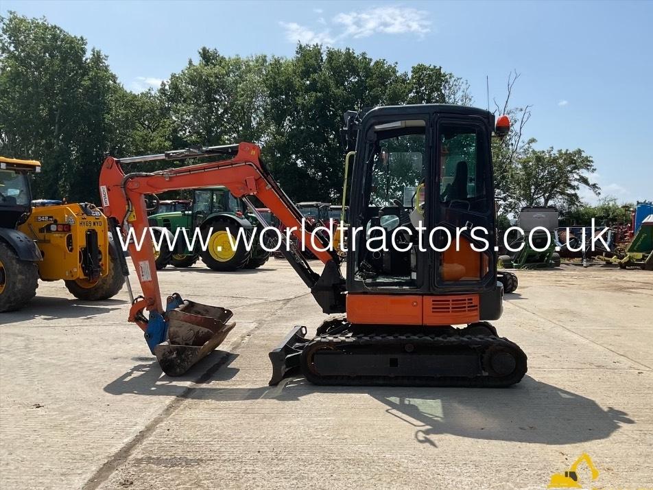 Miniexcavator - Hitachi ZX 26 U-5A