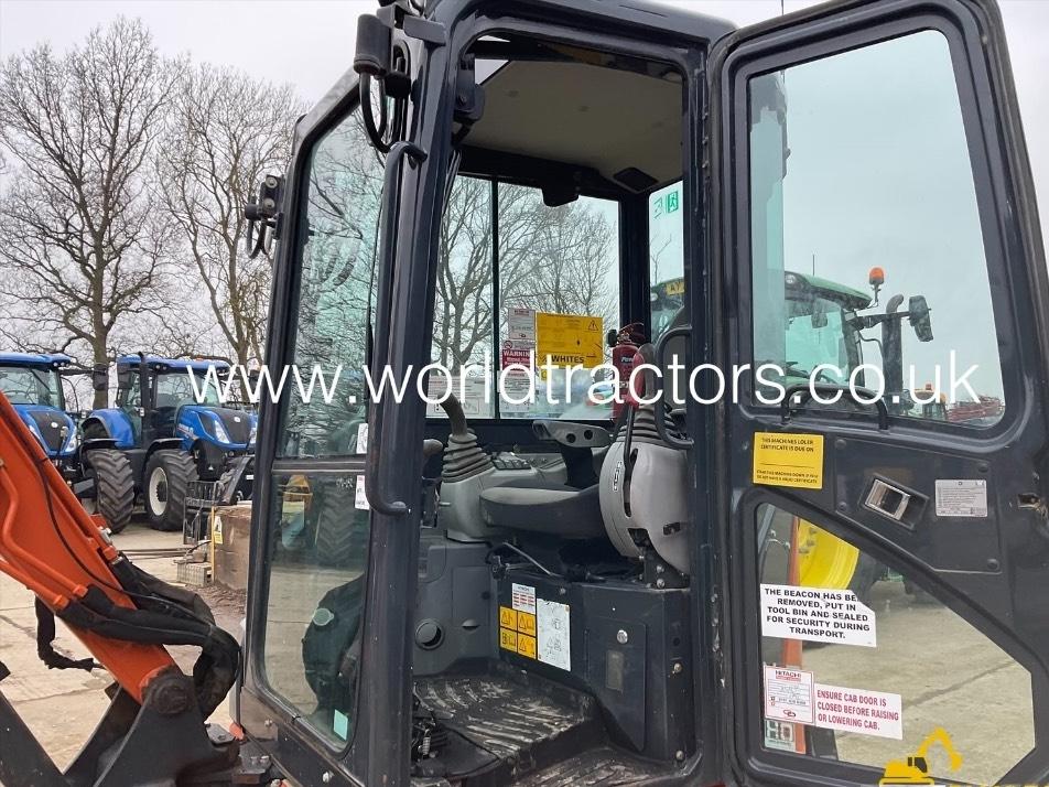 Miniexcavator - Hitachi ZX 33 U