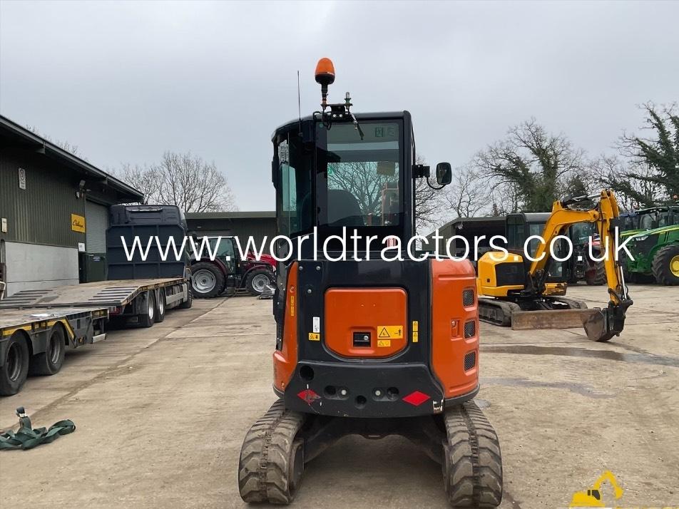 Miniexcavator - Hitachi ZX 33 U