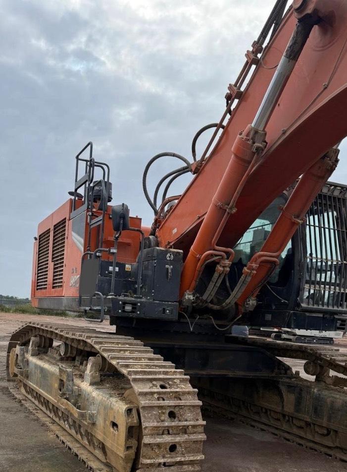 Excavator pe senile - Hitachi ZX 890 LC H