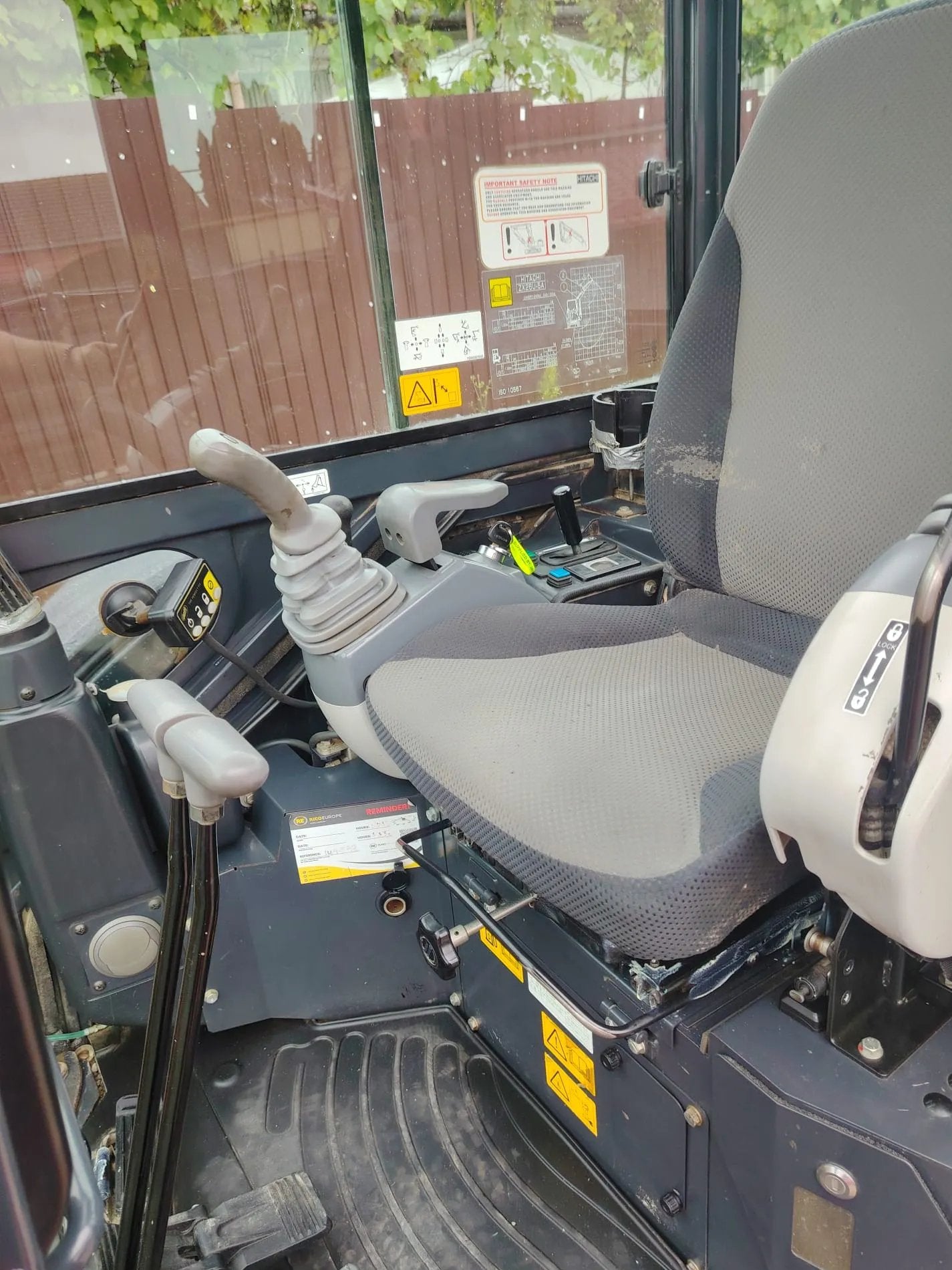 Miniexcavator- Hitachi ZX26