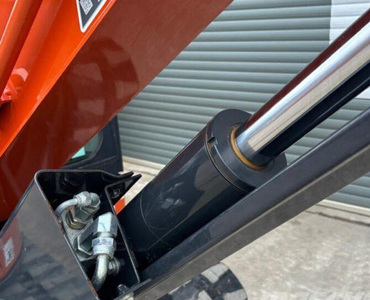 Miniexcavator - Hitachi ZX55U-6 CLR