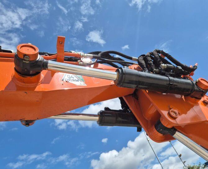 Miniexcavator - Hitachi ZX85USBR-6 2PB