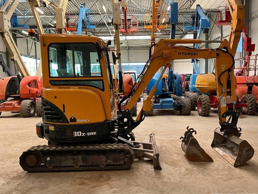 Miniexcavator - Hyundai 30 Z-9AK
