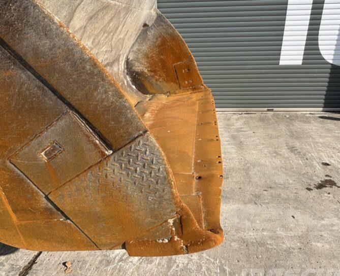 Incarcator frontal - Hyundai HL960