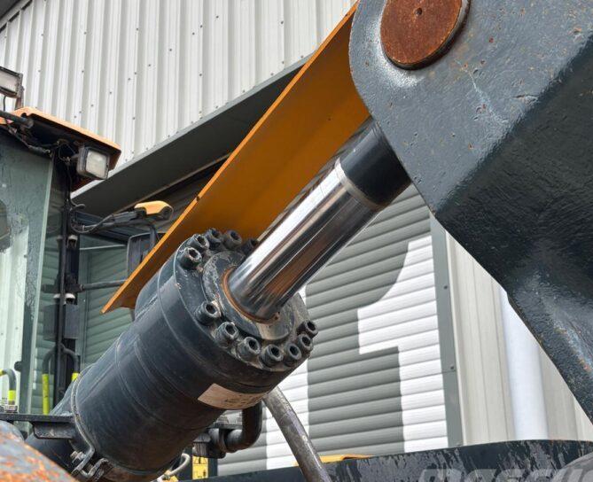 Incarcator frontal - Hyundai HL960A