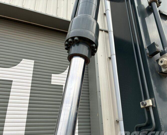 Excavator pe senile - Hyundai HX130ALCR