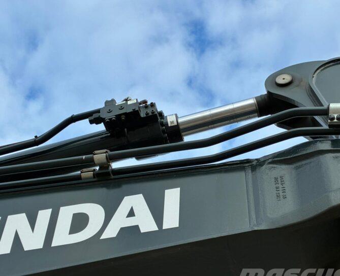 Excavator pe senile - Hyundai HX235ALCR