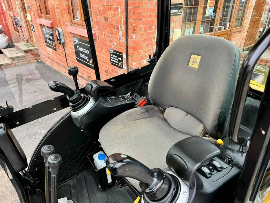 Miniexcavator JCB 8026 - VASTech Machinery 