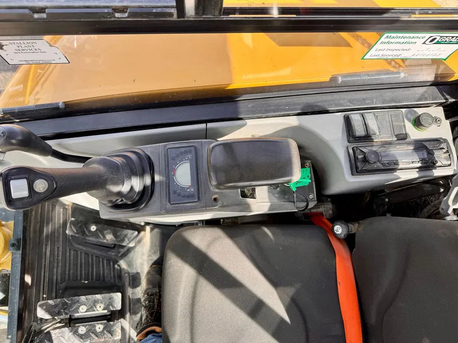 Caterpillar 302.7 – Miniexcavator - VASTech Machinery