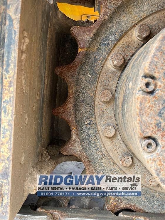 Excavator pe senile - JCB 131 X L