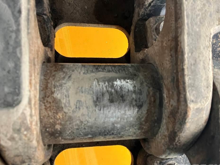 Excavator pe senile - JCB 145XR