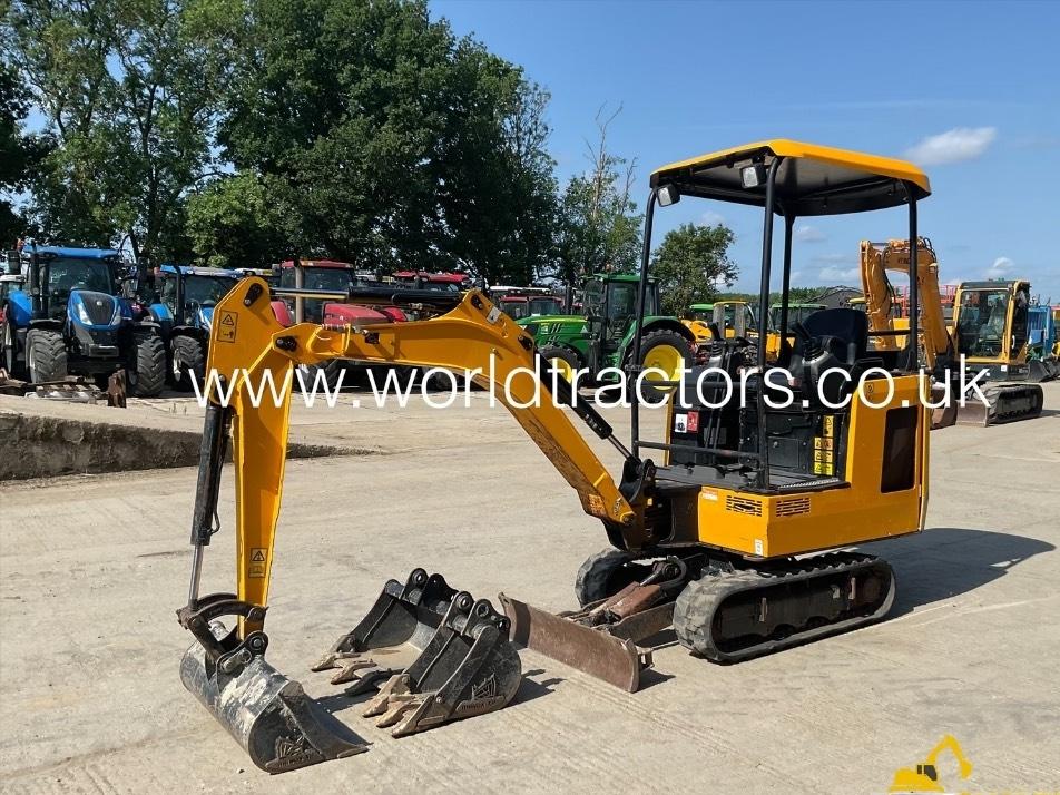 Miniexcavator - JCB 15 C-1