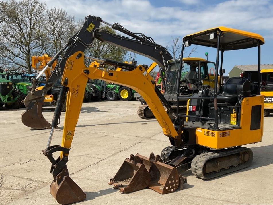 Miniexcavator - JCB 15 C-1