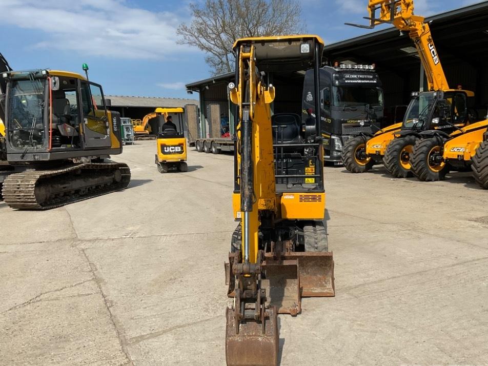 Miniexcavator - JCB 15 C-1