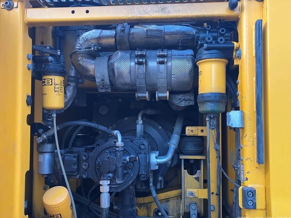 Excavator pe senile - JCB 220 X Series