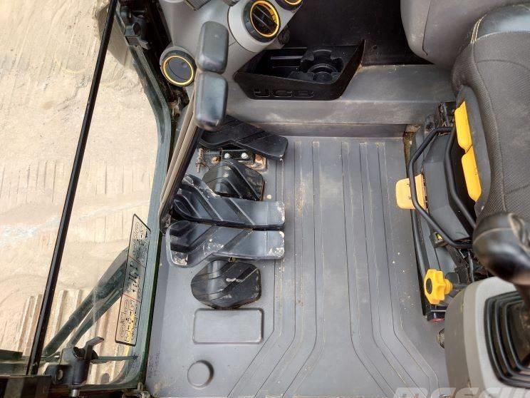 Excavator pe senile - JCB 220 XL 4F