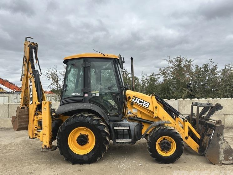 Buldoexcavator - JCB 3CX Sitemaster