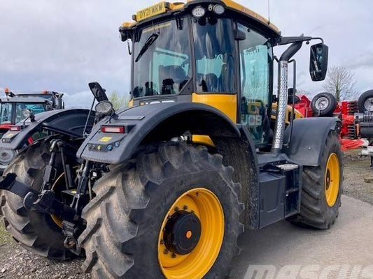 Tractor - JCB 4220 Tractor