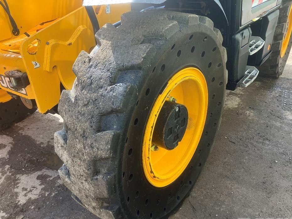 Incarcator telescopic - JCB 560-80 Wastemaster