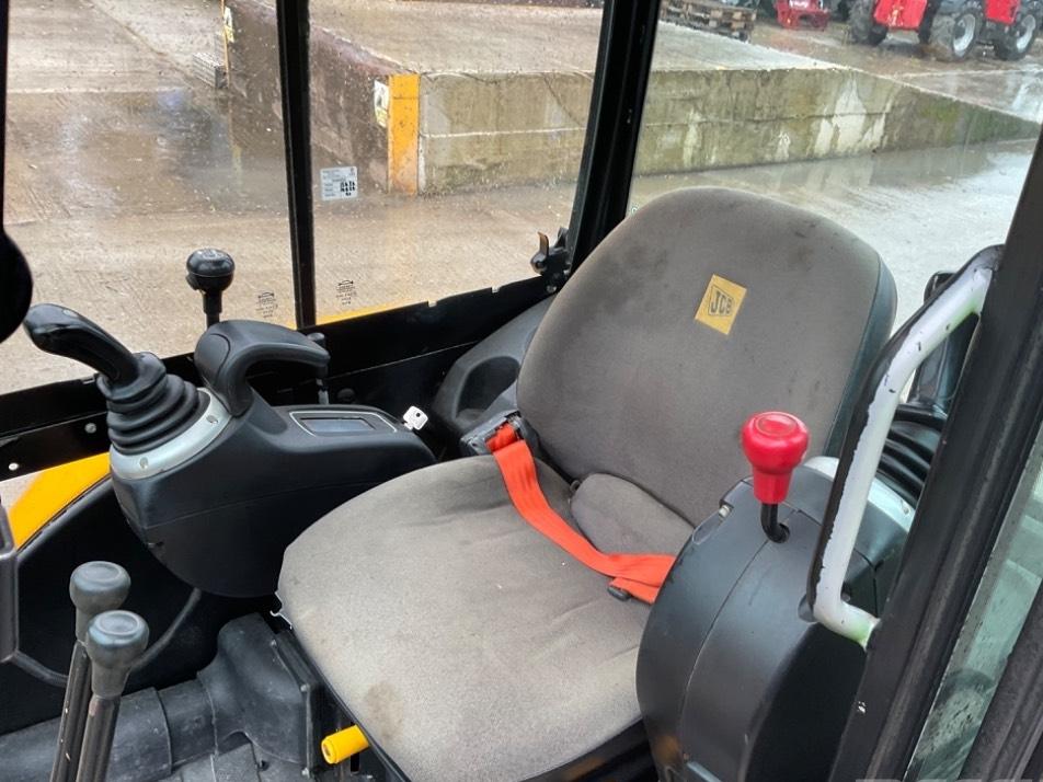 Miniexcavator - JCB 8030
