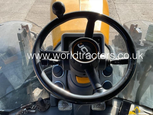 Tractor - JCB Fastrac 4220