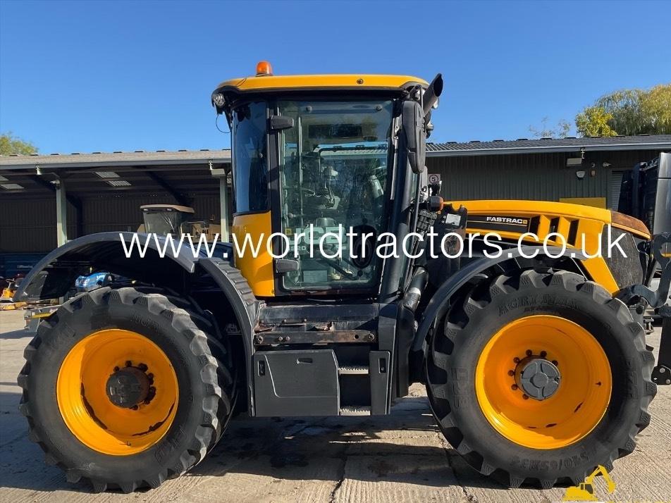 Tractor - JCB Fastrac 4220