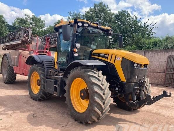 Tractor - JCB Fastrac 4220