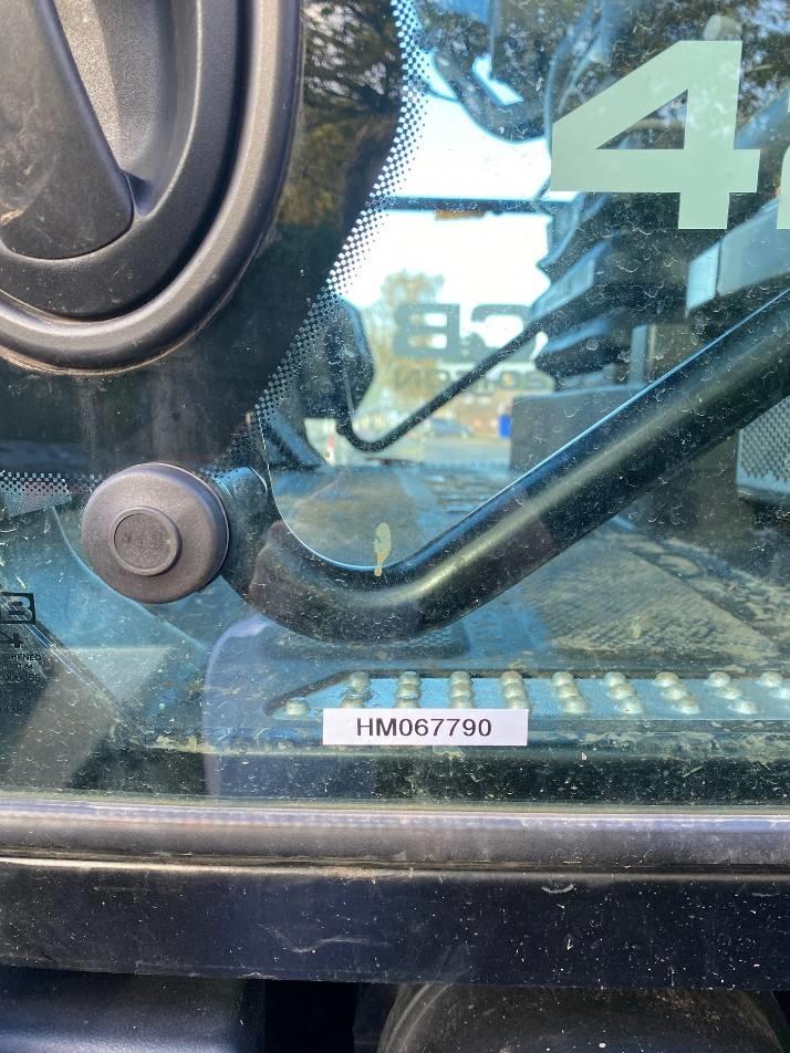 Tractor - JCB Fastrac 4220