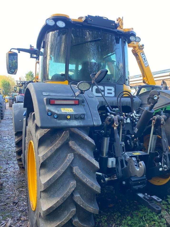 Tractor - JCB Fastrac 4220