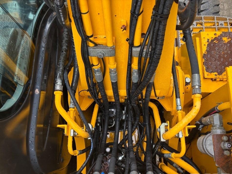 Excavator pe roti - JCB JS 145 W - 160 W